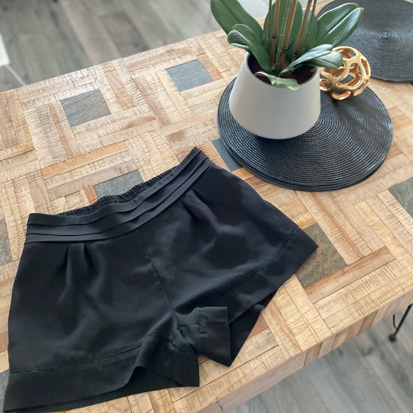 Costa Blanca Black Shorts - Picture 1 of 3